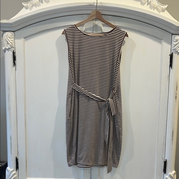 Striped Sleeveless Dress-Sz 8 - Picture 2 of 4